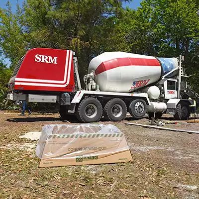 https://www.water-pollutionsolutions.com/image-files/economy-concrete-washout-truck-400x400-v001.webp